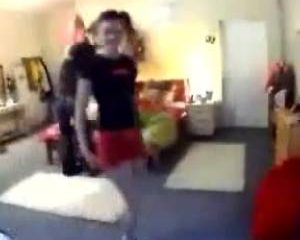 Strippen en iederen komt binnen